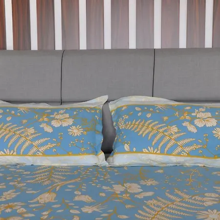 Villa15 Lodge, Five-star 5bd 5-5ba Access With Pool , Gym, Sauna, Alfresco Dining & Garden Manavgat