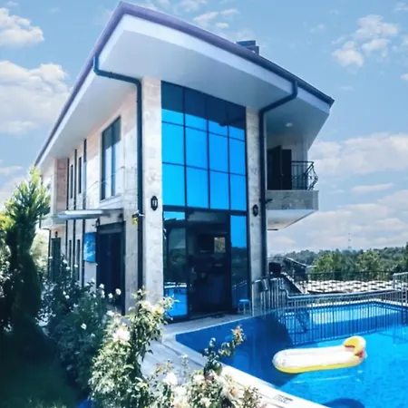 Villa15 Lodge: Beachfront Luxury With Pool, Gym, And Sauna Manavgat
